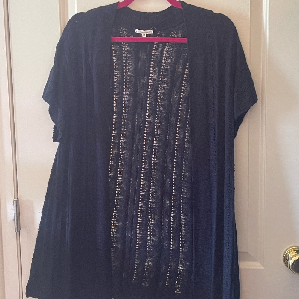 Short sleeve blue knitted cardigan